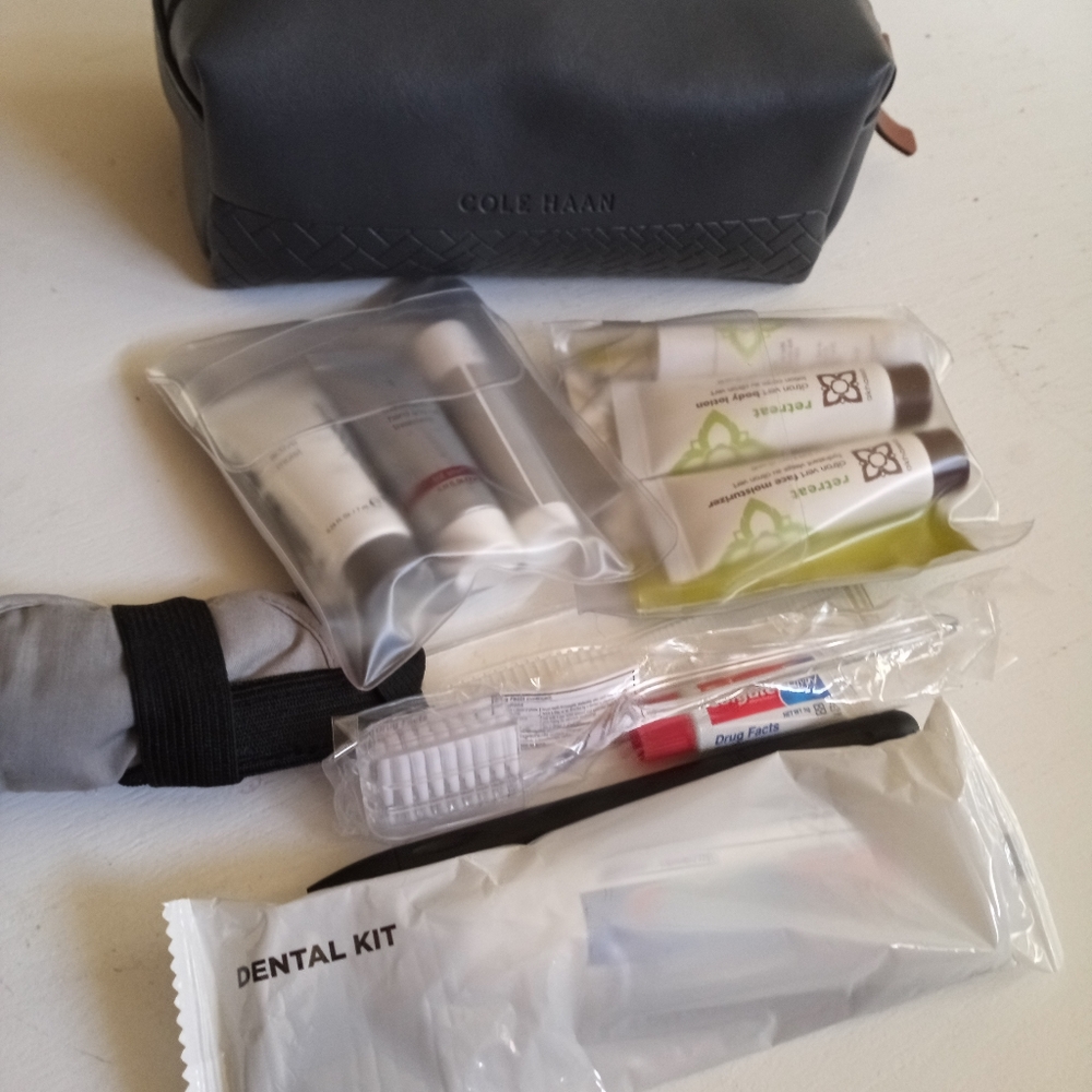 Cole Hann travel kit